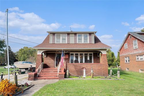 859 Sandusky St, Conneaut, OH, 44030-1766 | Card Image