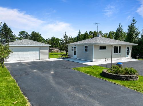 N3358 Hawthorne Rd, LAKE GENEVA, WI, 53147-2964 | Card Image
