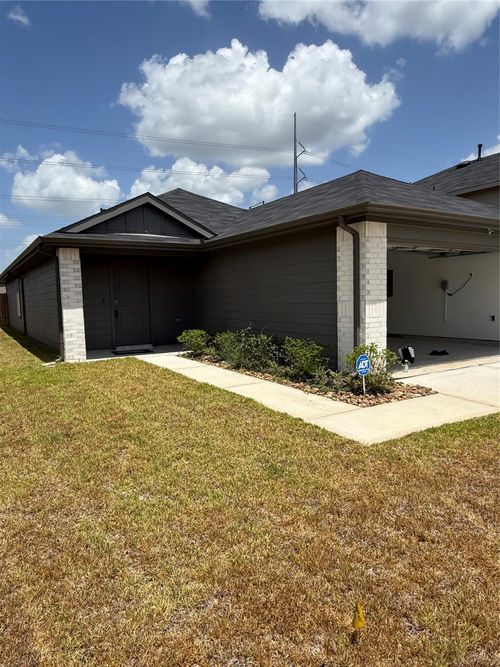 18221 Descartes St, New Caney, TX, 77357-4364 | Card Image