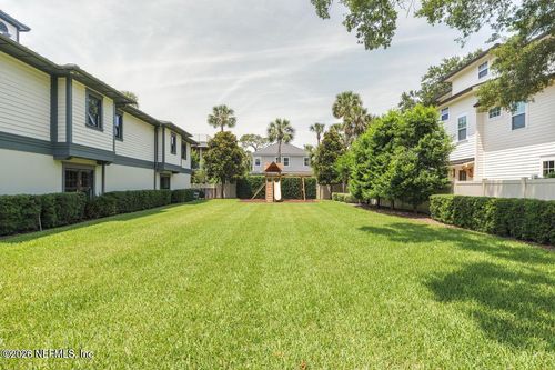 359 8th St, Atlantic Beach, FL, 32233-5435 | Card Image