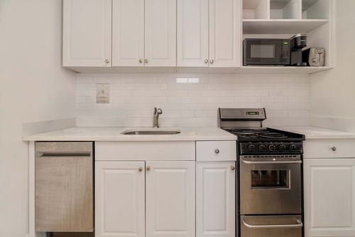 apt-9-5 N Margin St, Boston, MA, 02113-1636 | Card Image