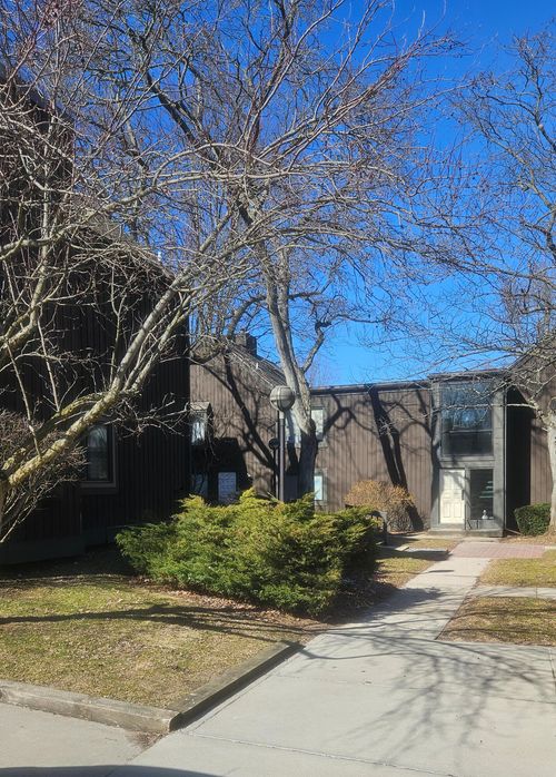 160 Carberry Hill Ct, Kalamazoo, MI, 49006-4351 | Card Image