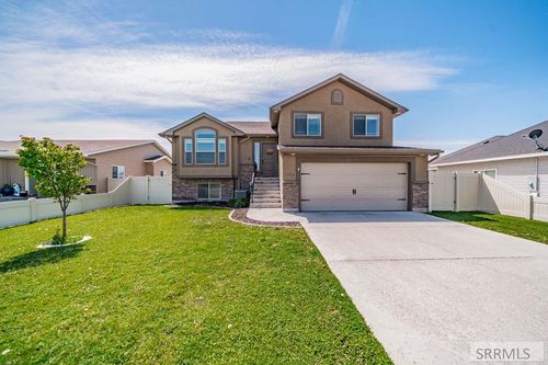 3330 Ringneck Dr, Idaho Falls, ID, 83401-4794 | Card Image