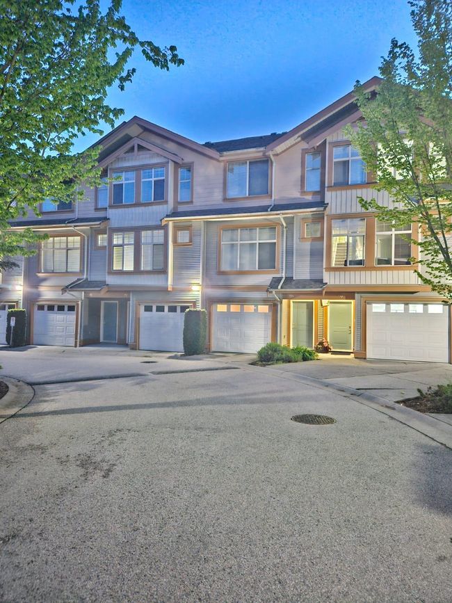 58 - 12036 66 Avenue, Townhouse with 3 bedrooms, 2 bathrooms and 2 parking in Surrey BC | Image 1