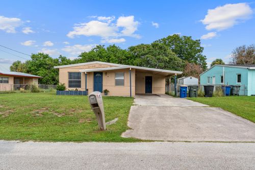 1810 N 16th Ct, Fort Pierce, FL, 34950-2180 | Card Image