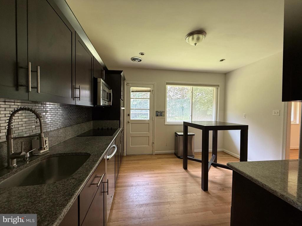 Residential Lease in BETHESDA 5