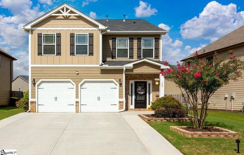 129 Deer Dr, Greenville, SC, 29611-7563 | Card Image