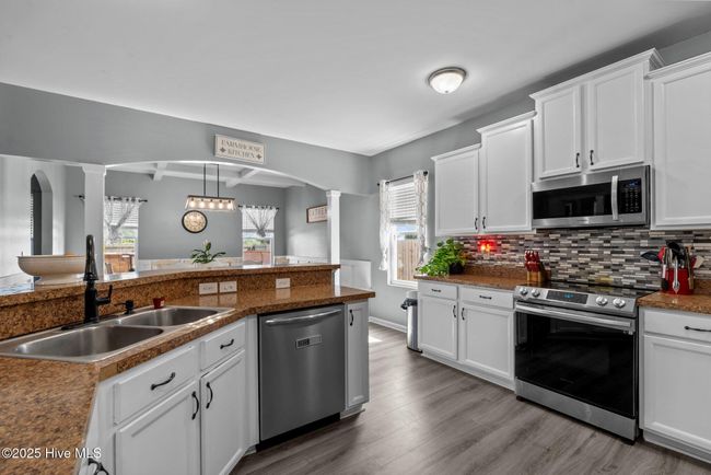 399 Highgrove Dr, House other with 4 bedrooms, 3 bathrooms and 2 parking in Spring Lake NC | Image 6