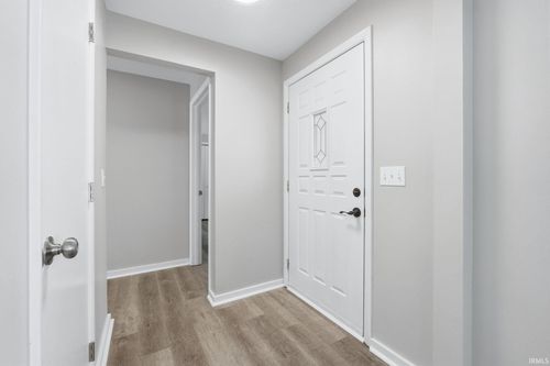 1301 Superior Dr, Auburn, IN, 46706-1421 | Card Image