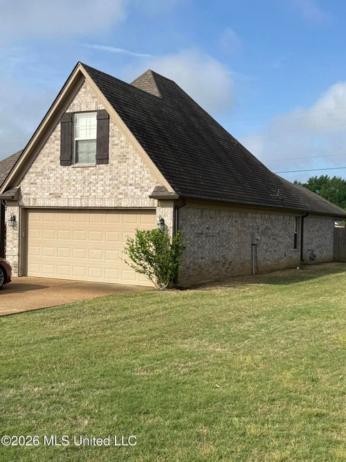 3543 Marion Ln, Southaven, MS, 38672-2303 | Card Image