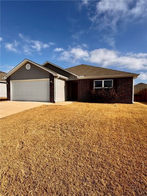 1505 S Blandford St, Siloam Springs, AR, 72761-4155 | Card Image