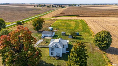 2540 N 400 East Rd, Mc Lean, IL, 61754-7500 | Card Image