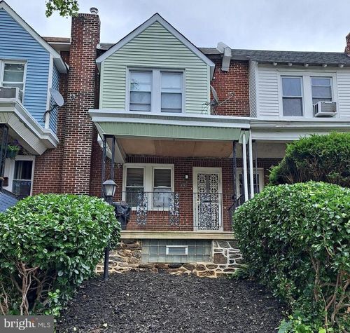 6747 N Bouvier St, PHILADELPHIA, PA, 19126-2611 | Card Image