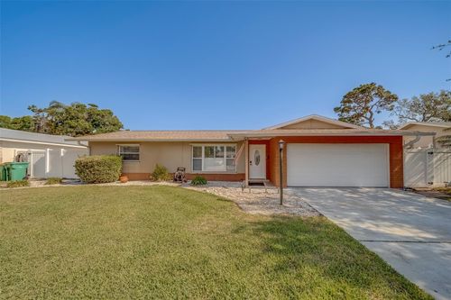 13057 89th Ave, Seminole, FL, 33776-2706 | Card Image