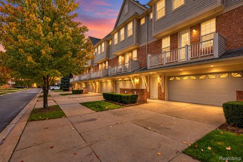 56642 Sunset Drive, Shelby Charter Township, MI, 48316 | Card Image