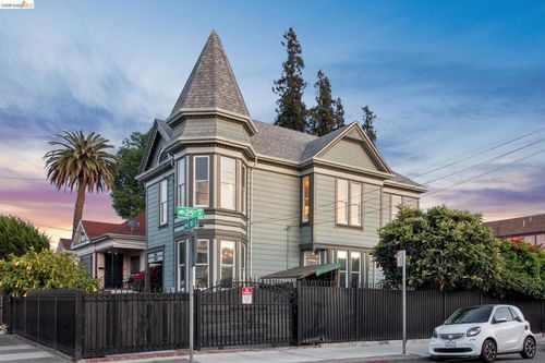 2503 E 16th St, Oakland, CA, 94601-1002 | Card Image