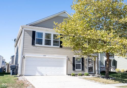 10929 Woods Dr, Ingalls, IN, 46048-9502 | Card Image