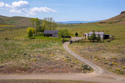 1821 Canyon Rd, Council, ID, 83612-5281 | Card Image