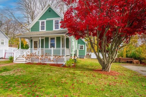 10 Eaton St, Reading, MA, 01867-2703 | Card Image