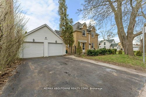 1 College St, Kingston, ON, K7L4L5 | Card Image