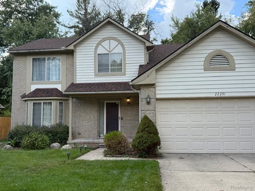 22291 Arbor Ln, Farmington Hills, MI, 48336-5108 | Card Image