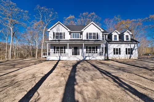 532 Old Warren Rd, Swansea, MA, 02777-4249 | Card Image