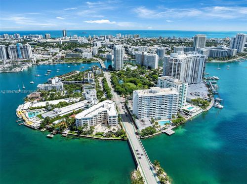 lf-5 Island Ave, Miami Beach, FL, 33139-1364 | Card Image
