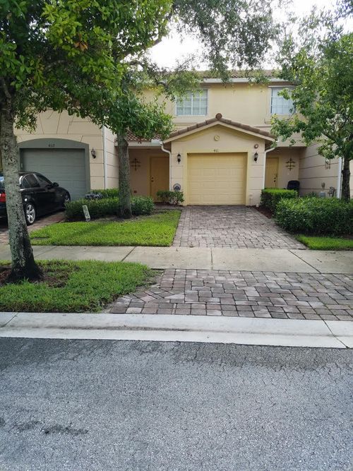 461 Se Bloxham Way, Stuart, FL, 34997-1569 | Card Image