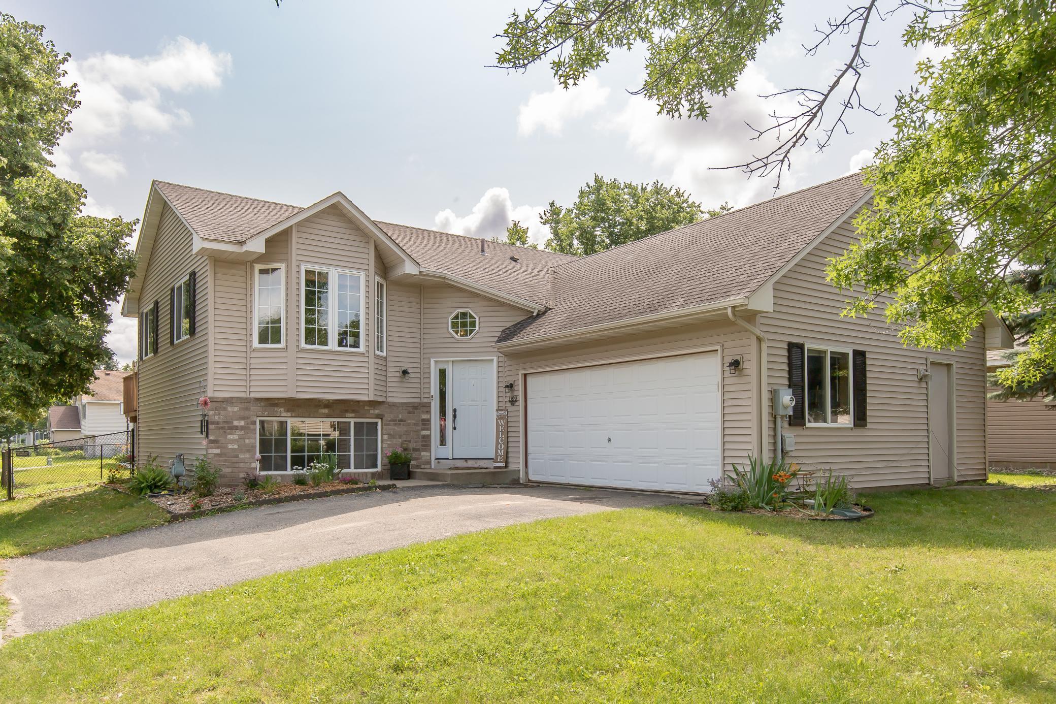 Walnut St, Farmington, MN 55024