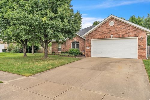 620 N Timeless Dr, Fayetteville, AR, 72704-7674 | Card Image