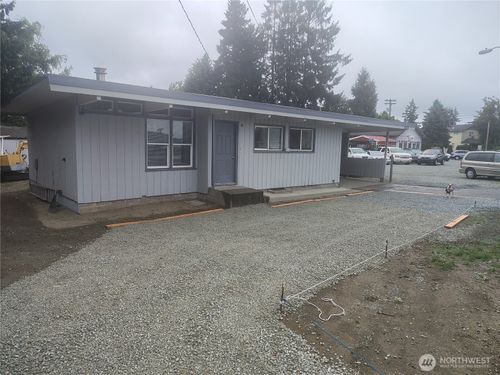 20449 State Route 20, Burlington, WA, 98233-4724 | Card Image