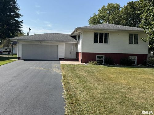 506 S State St, Annawan, IL, 61234-9777 | Card Image