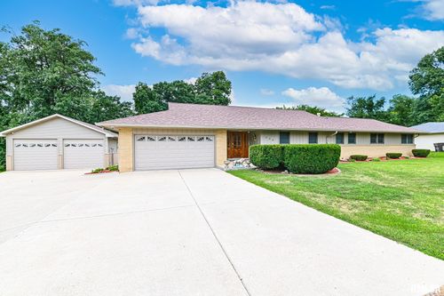 336 Hawthorne Cir, Creve Coeur, IL, 61610-3875 | Card Image