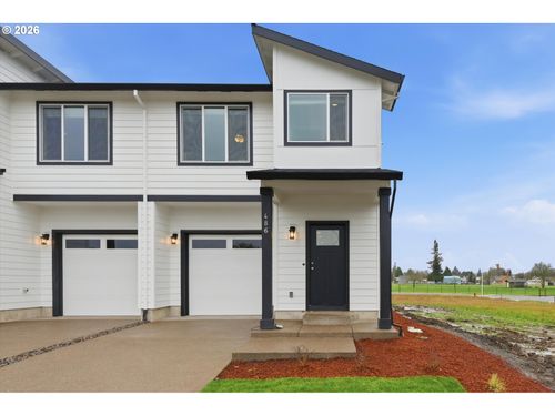 486 E Wilson St, Carlton, OR, 97111-7904 | Card Image
