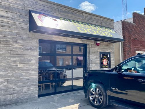 10 Ne 1st St, Casey, IL, 62420-1623 | Card Image
