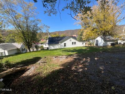 1008 Main Street, House other with 2 bedrooms, 1 bathrooms and null parking in Saltville VA | Image 3