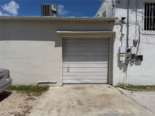 1017 N 20th Ave, HOLLYWOOD, FL, 33020-3533 | Card Image