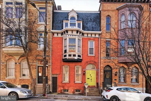 150 E Philadelphia St, YORK, PA, 17401-2438 | Card Image