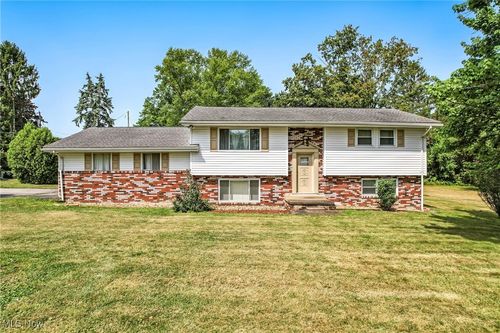 44968 Metz Rd, Columbiana, OH, 44408-9555 | Card Image