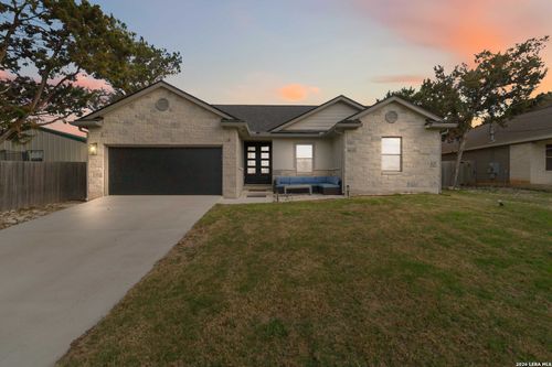 570 Forest Crst, Canyon Lake, TX, 78133-4416 | Card Image