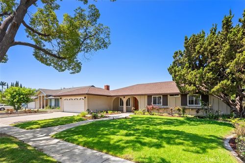 109 S Alice St, Anaheim, CA, 92806-3823 | Card Image