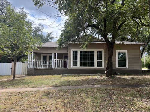 511 W 7th St, Cisco, TX, 76437-3018 | Card Image