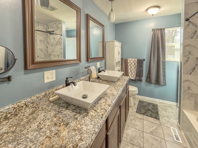 5505 Floria Dr, House other with 3 bedrooms, 3 bathrooms and null parking in Swartz Creek MI | Image 11