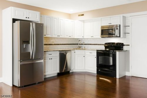 apt-14-2219 North Ave, Scotch Plains, NJ, 07076-4541 | Card Image
