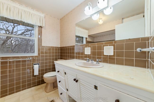305 Woodworth Dr, House other with 4 bedrooms, 2 bathrooms and 4 parking in Ancaster ON | Image 15