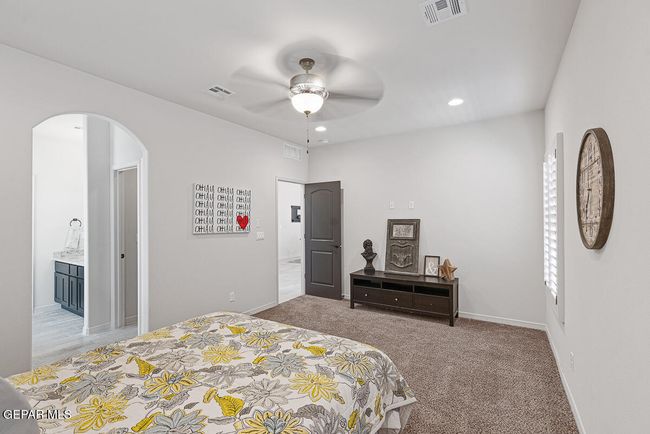 12801 Woolstone-22 | Image 24