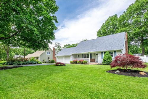 19 Prince Charming Rd, Nesconset, NY, 11767-2223 | Card Image