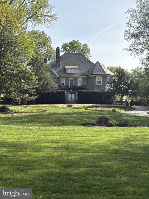 2203 N Grant Ave, WILMINGTON, DE, 19806-2239 | Card Image