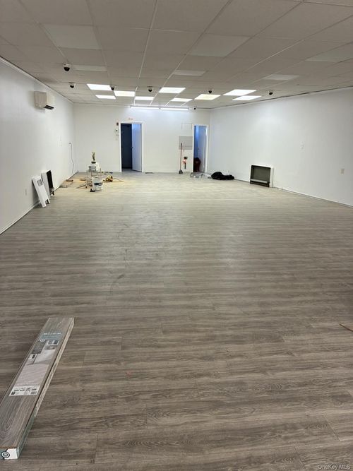 408 Blooming Grove Tpke, New Windsor, NY, 12553-7841 | Card Image