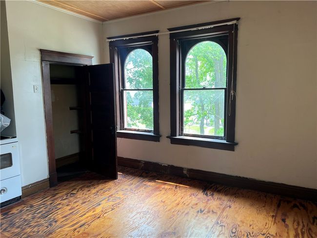 323 N Olive St, House other with 4 bedrooms, 3 bathrooms and null parking in Saint Elmo IL | Image 14